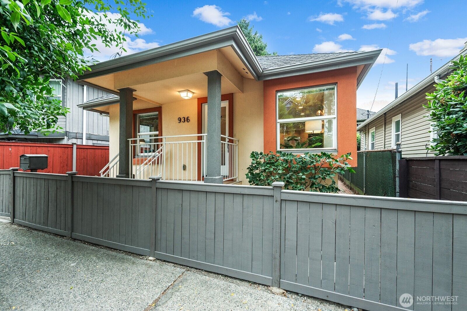 Property Photo:  936  Martin Luther King Jr Way S  WA 98144 