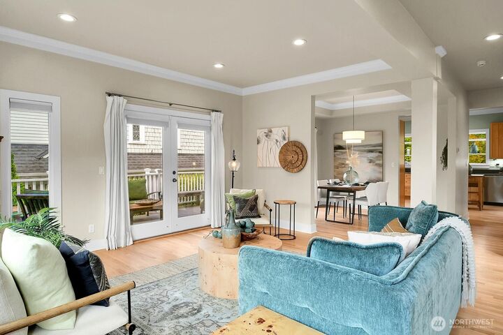 Property Photo: 5544 Kenwood Place N WA 98103