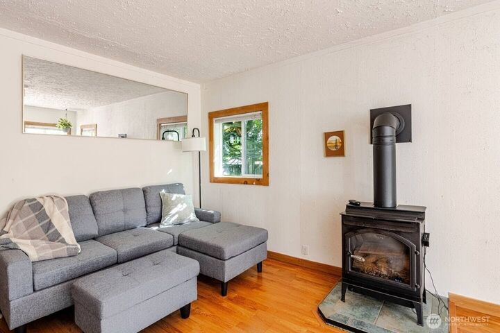 Property Photo:  1624  11th Avenue SW  WA 98502 