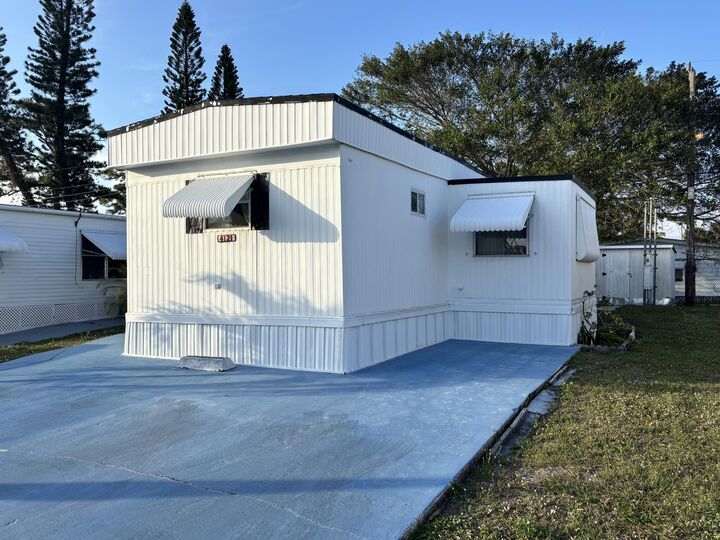 Property Photo:  4121 88th Court S  FL 33436 