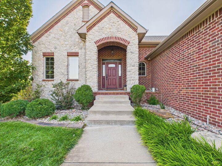 Property Photo: 2693 N Bayside St KS 67205