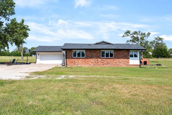 Property Photo: 15305 E 63rd St S KS 67037