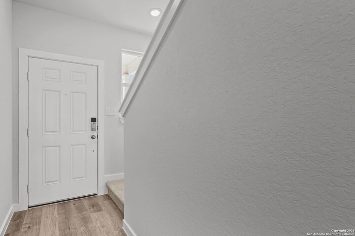 Property Photo: 6506 Bufflehead Bend TX 78240