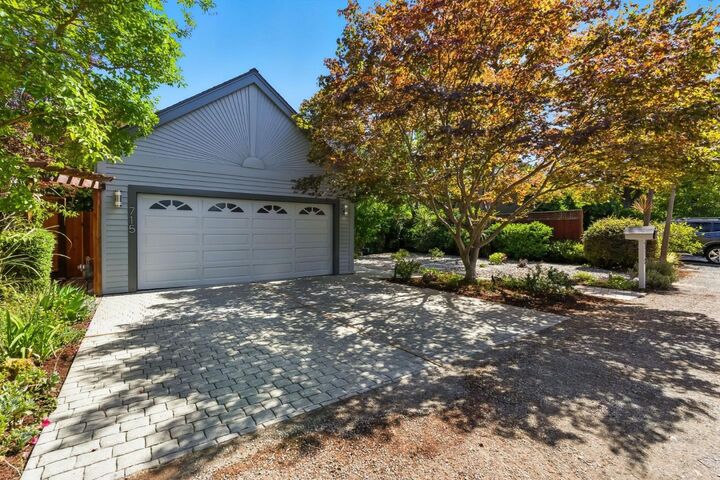 Property Photo:  715 Matadero Avenue  CA 94306 