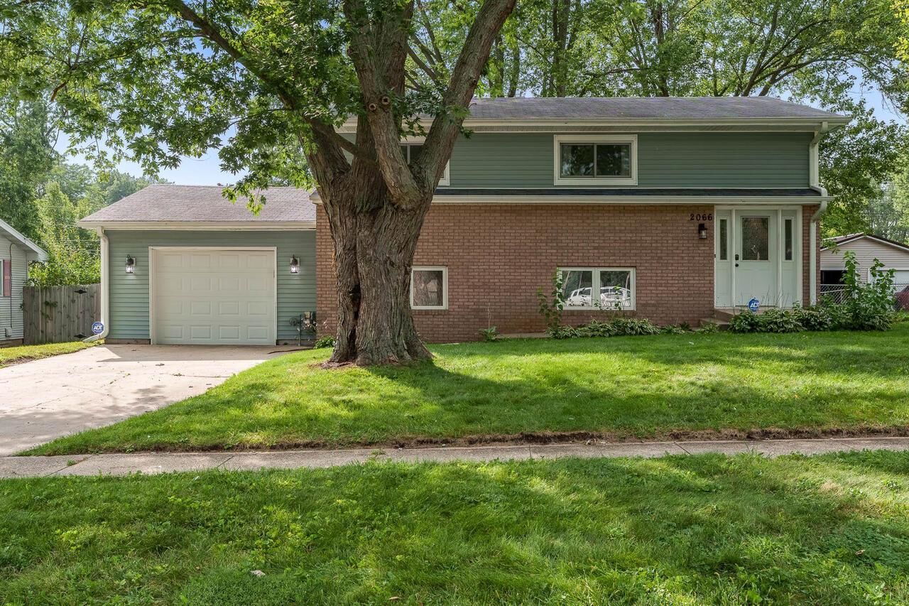 Property Photo:  2066 South Masters Street  WI 53511 