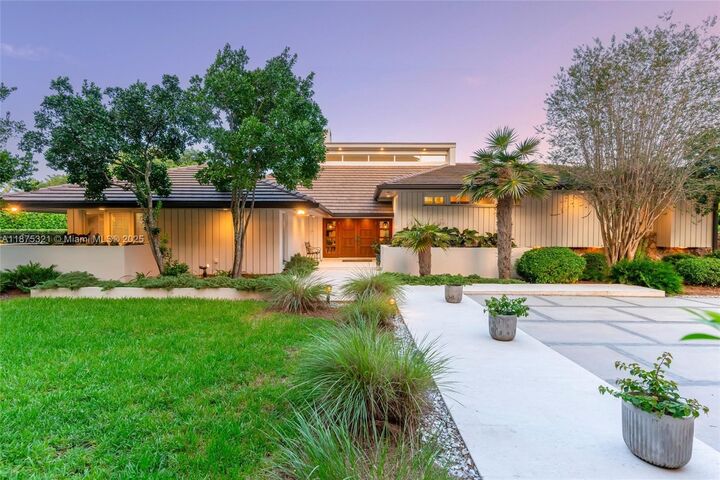 451 Ridge Rd  Coral Gables FL 33143 photo