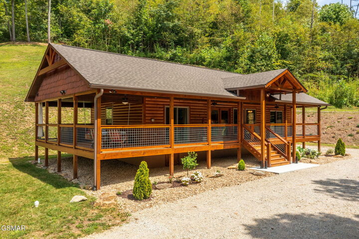 Property Photo:  1212 Appalachian Lane  TN 37738 