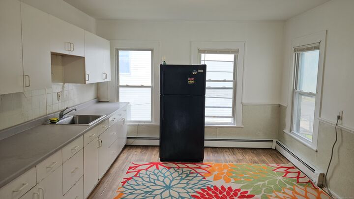 Property Photo: 86 Rockwell Avenue 2nd Fl CT 06051