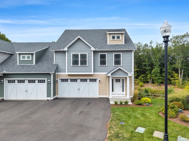 40 Newbury Court 40  North Haven CT 06473 photo