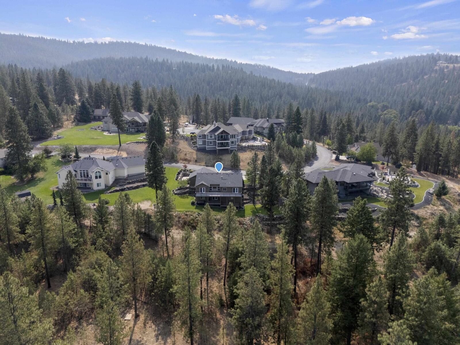 Property Photo: 13807 E Bellessa Ln WA 99206