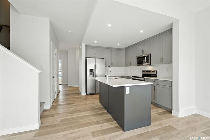 Property Photo: 524 Myles Heidt Manor SK S7W 0Z4