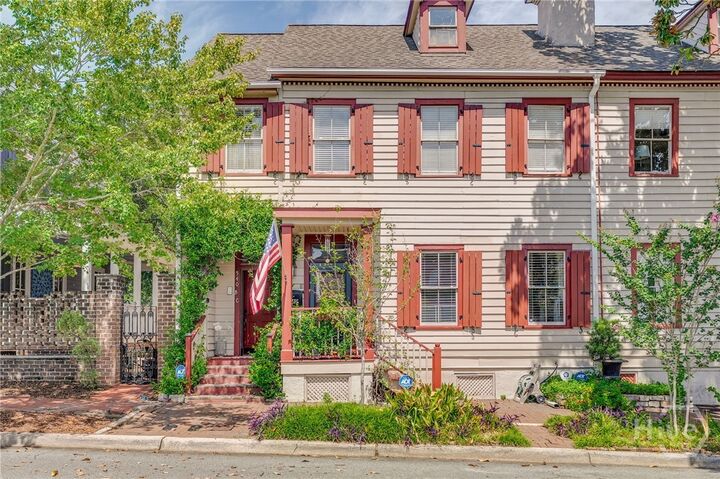 540 E Taylor Street  Savannah GA 31401 photo