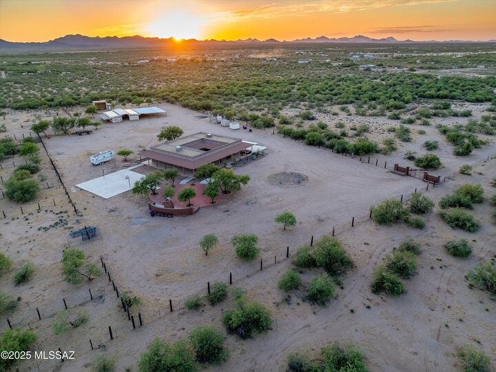 Property Photo: 12755 W Bristolwood Lane AZ 85735