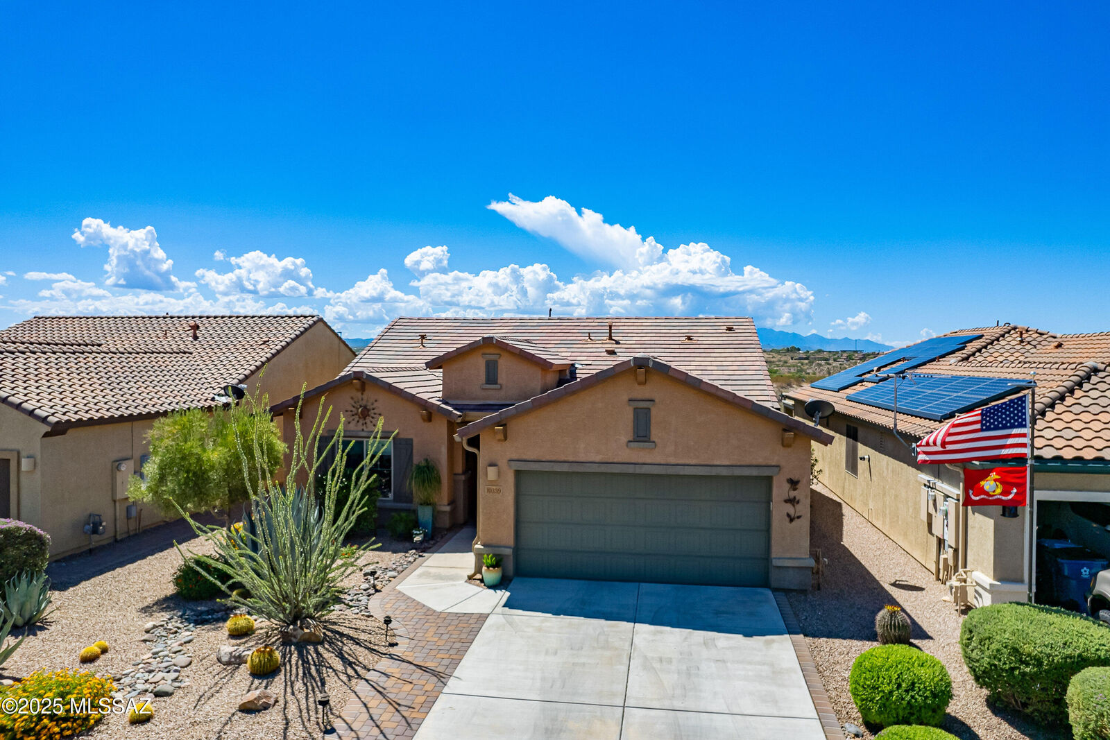 Property Photo: 10359 S Tea Wagon Way AZ 85641