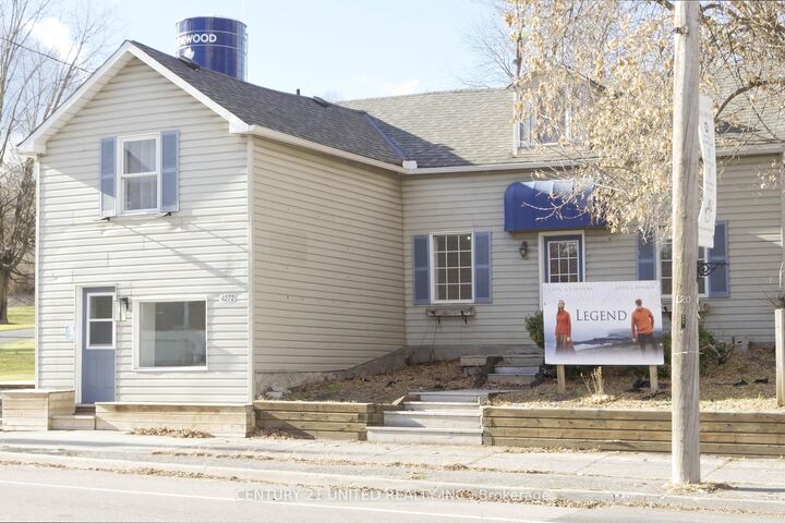 Photo de la propriété:  4272 Highway 7 N/A  ON K0L 2V0 