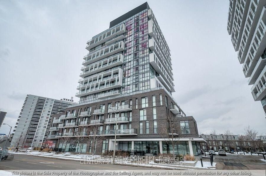 Property Photo:  128 Fairview Mall Drive 402  ON M2J 0E8 