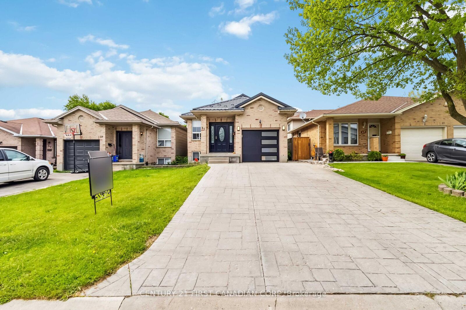 Property Photo:  61 Tanner Drive  ON N5W 6B6 