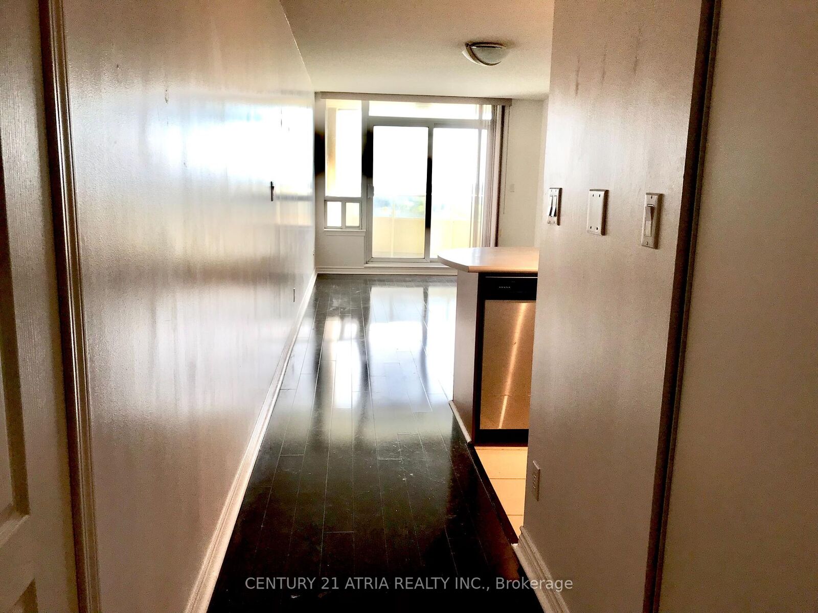Property Photo:  3 Rean Drive 1111  ON M2K 3C2 