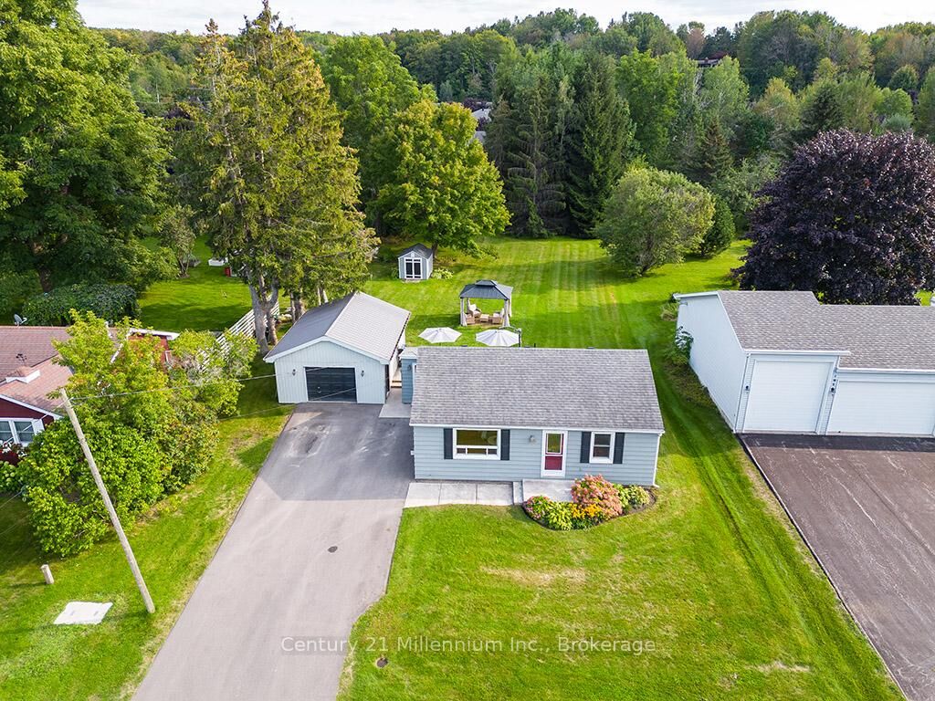 Property Photo:  203 Aiken Street  ON N4L 1B3 