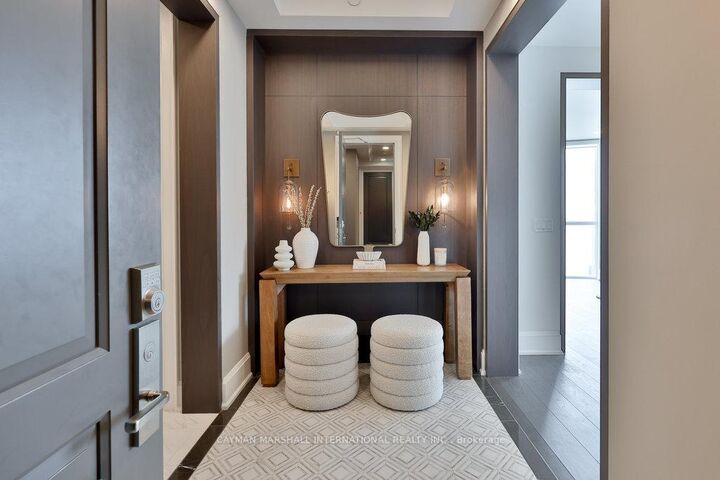 Property Photo:  2060 Lakeshore Road 2101  ON L7R 0G2 