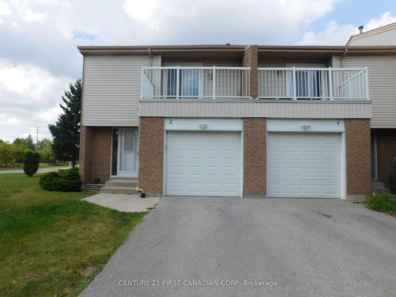 Property Photo:  500 Osgoode Drive 2  ON N6E 2G9 