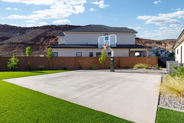 Property Photo:  2788 E Rill Dr  UT 84780 