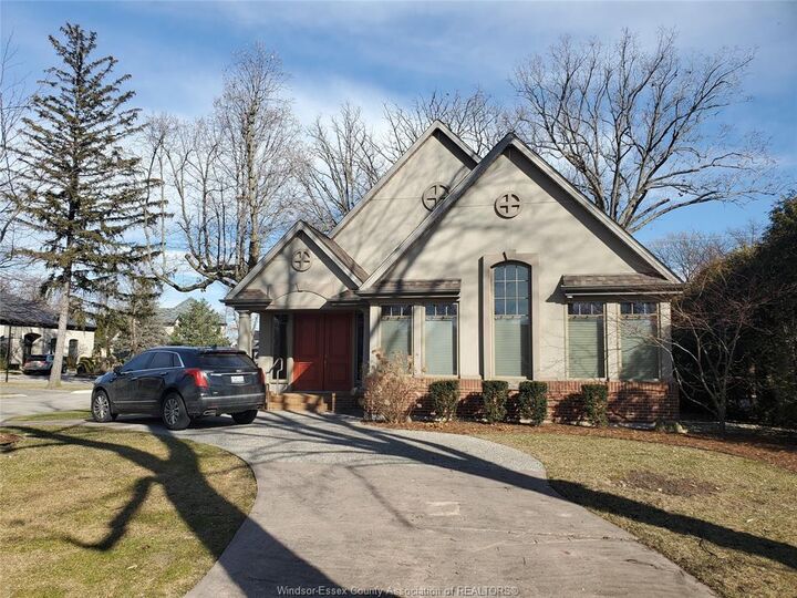 Property Photo:  3404 Victoria Boulevard  ON N9E 3L2 