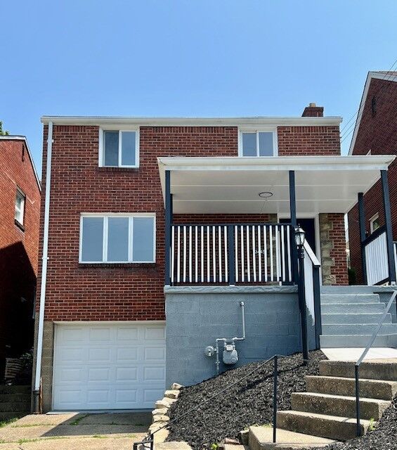 Property Photo: 2445 Edgebrook Ave PA 15226