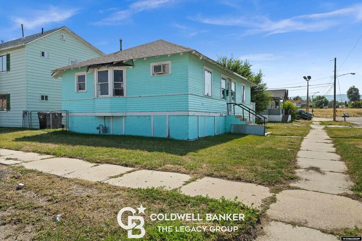 Property Photo:  241 N McKinley  WY 82601 