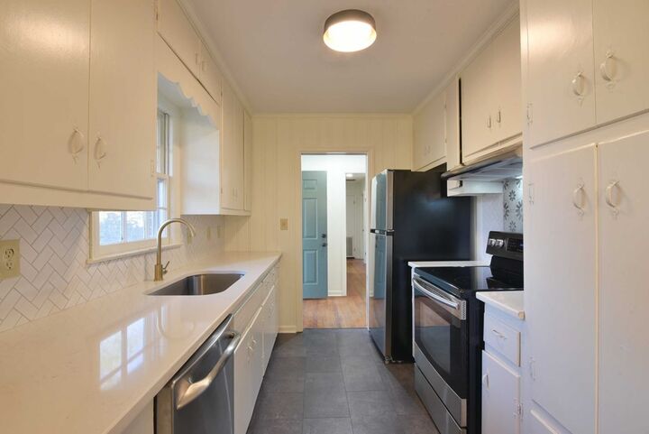 Property Photo:  1811 Lakeridge Drive  GA 31707 