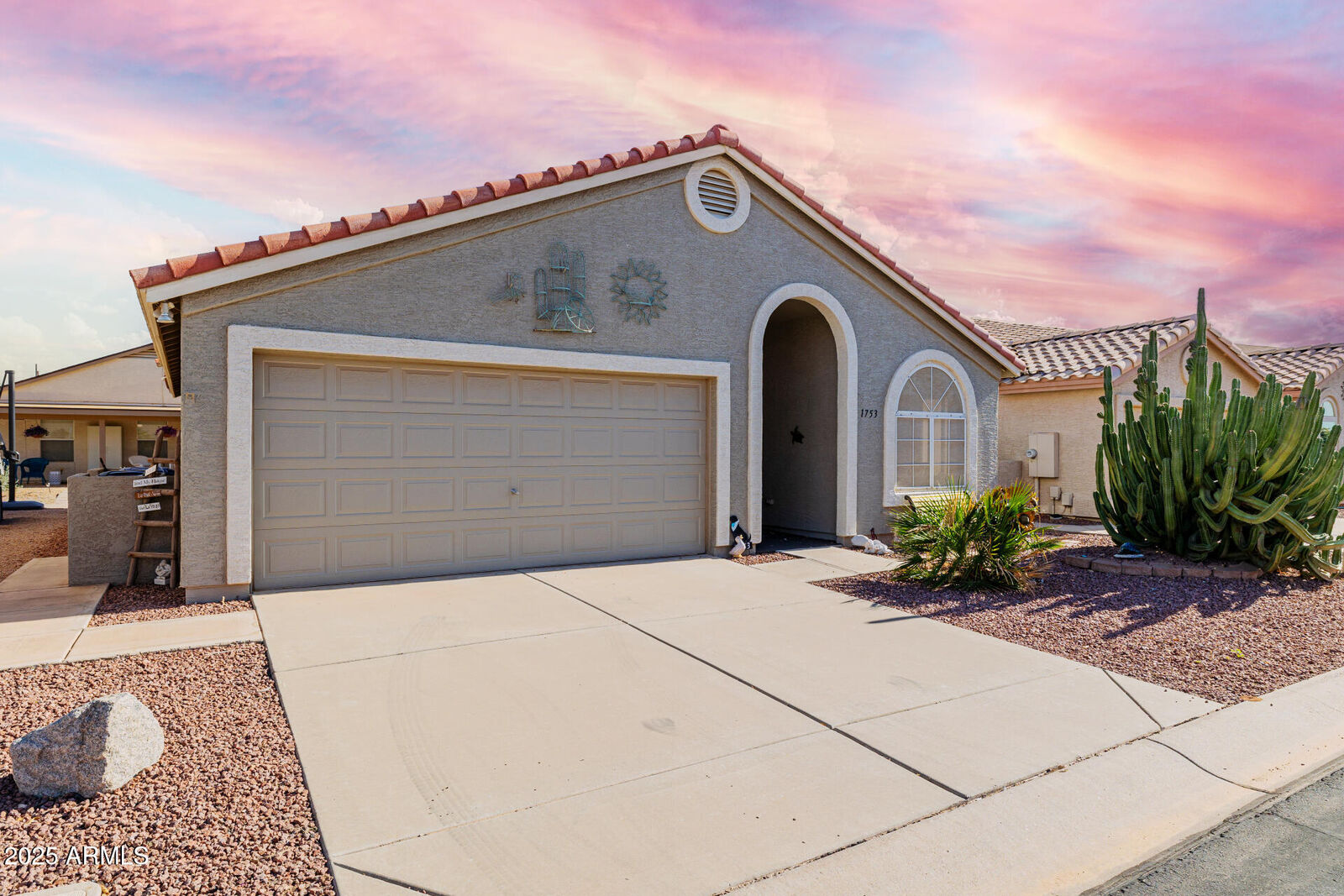 Property Photo:  1753 E Palm Beach Drive  AZ 85249 