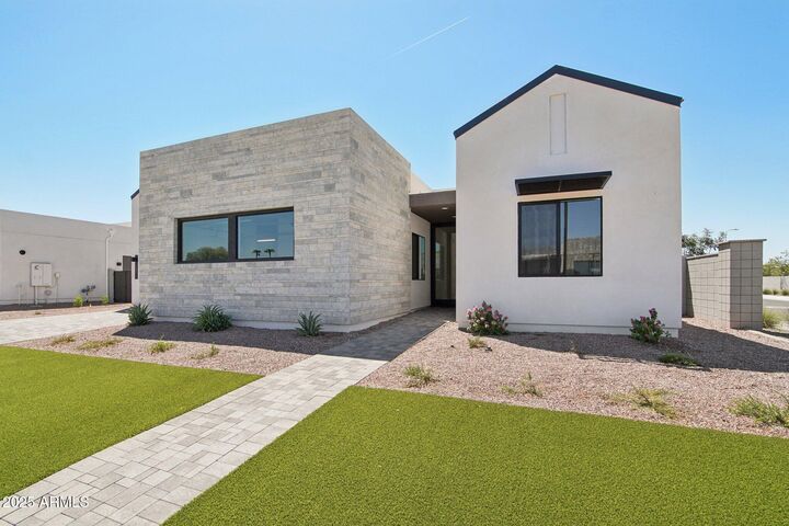 Property Photo:  2311 E Aquarius Place  AZ 85249 