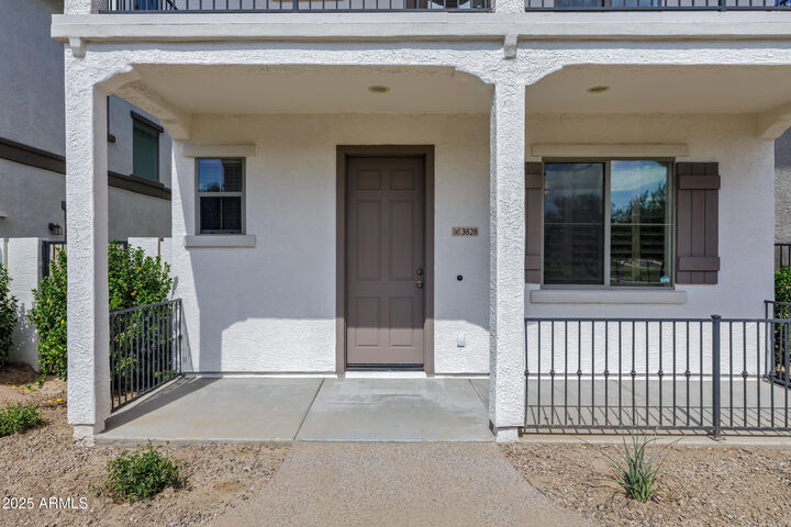 Property Photo: 3828 E Trigger Way AZ 85297