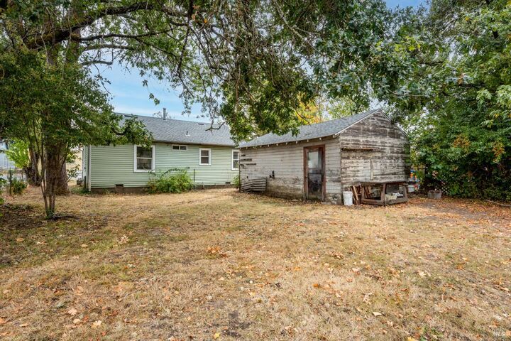 Property Photo: 288 E San Francisco Avenue CA 95490