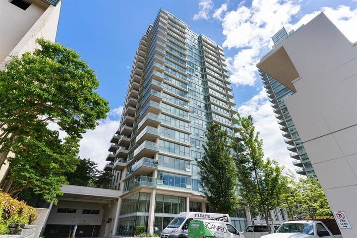 2200 Douglas Road 405 — photo 1