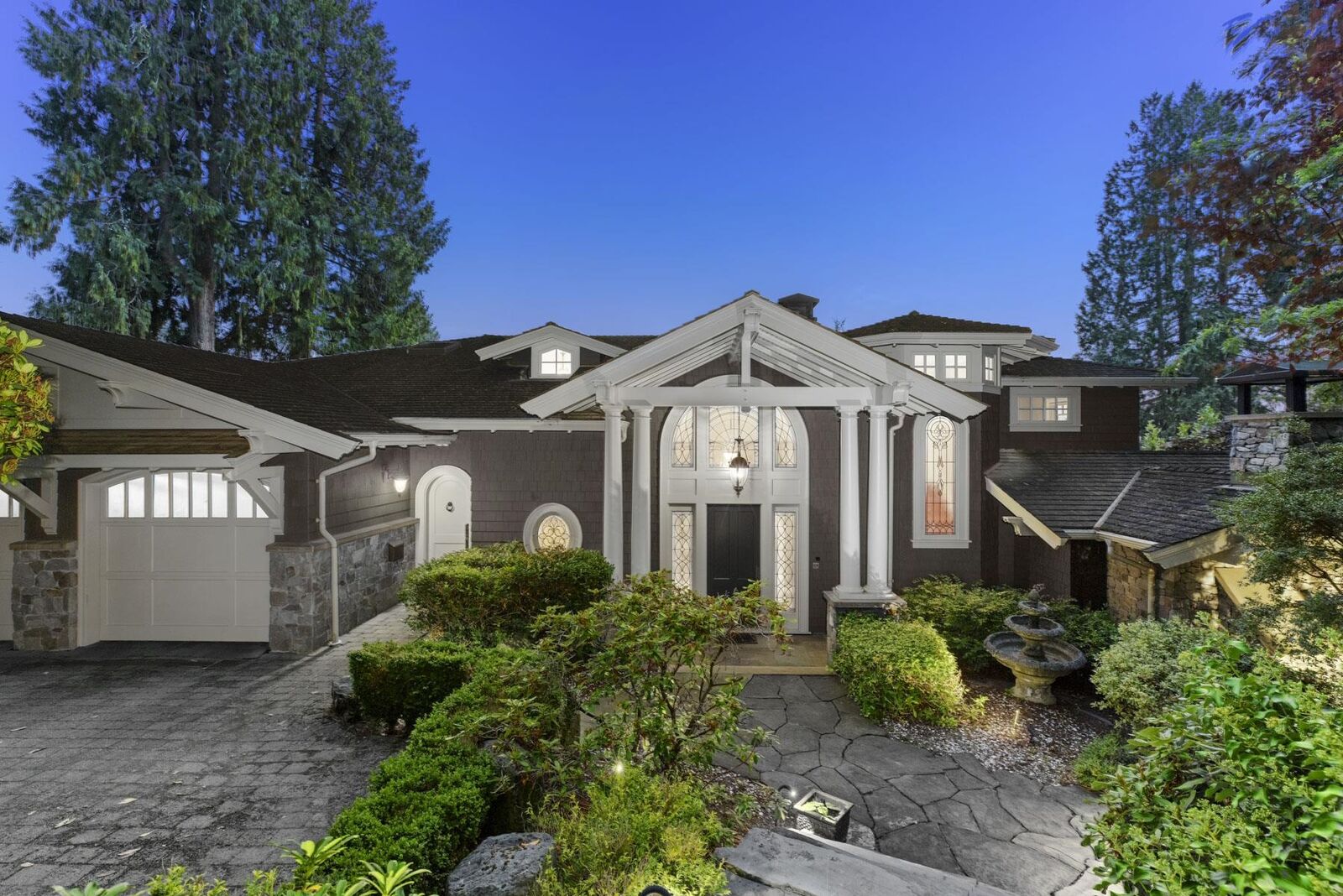 Property Photo: 3090 Mathers Avenue BC V7V 2K4