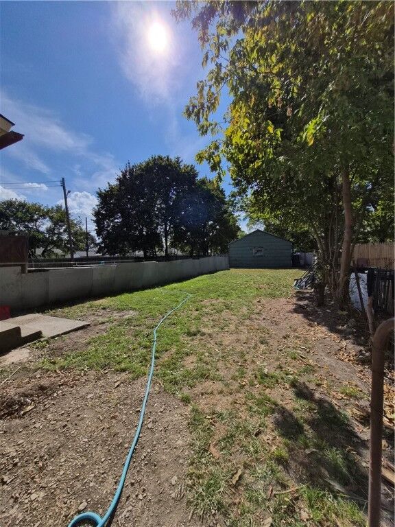 Property Photo:  1015 Oak Street  NY 14901 