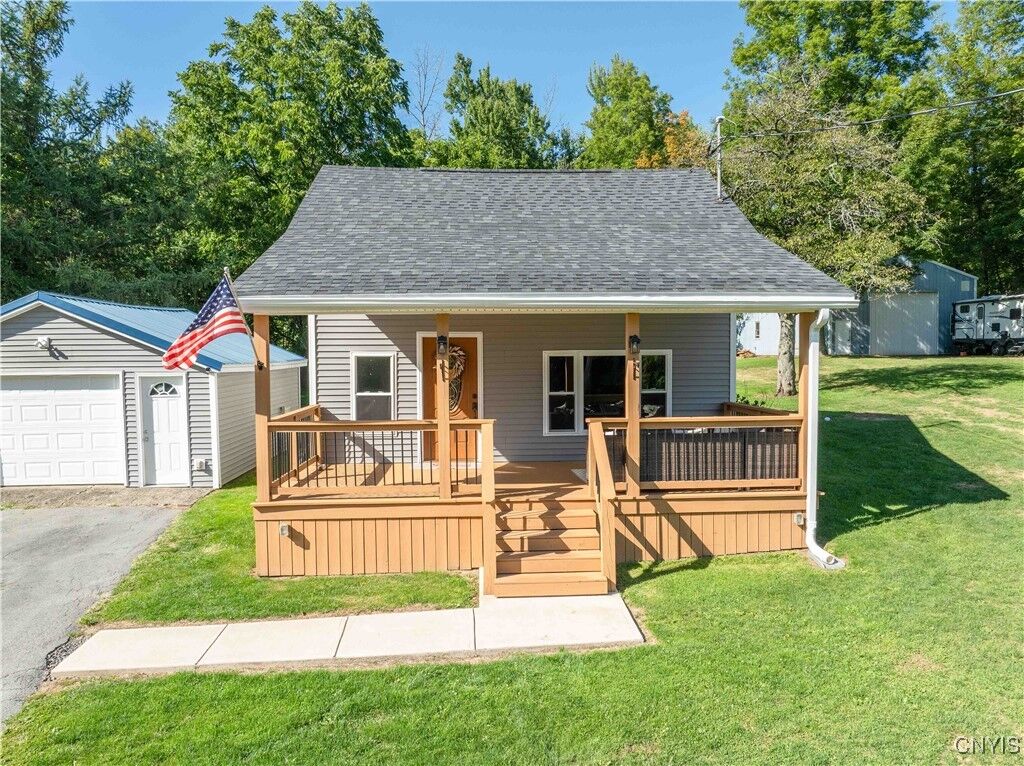 Property Photo:  34 Blythe Road  NY 13074 