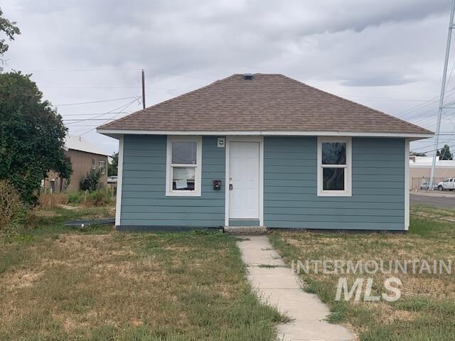 Property Photo: 1600 Hansen ID 83318