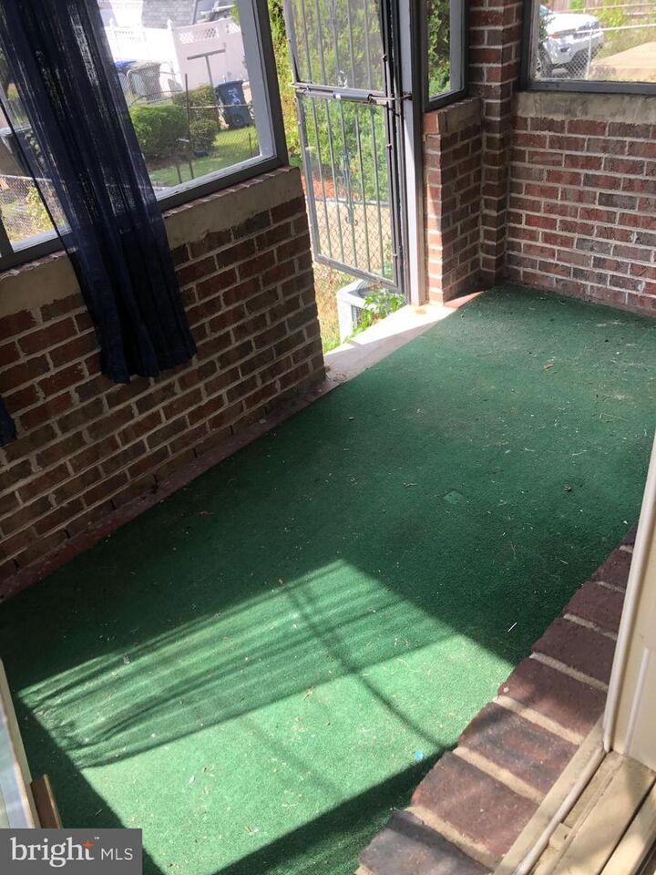 Property Photo:  132 33rd Street NE  DC 20019 