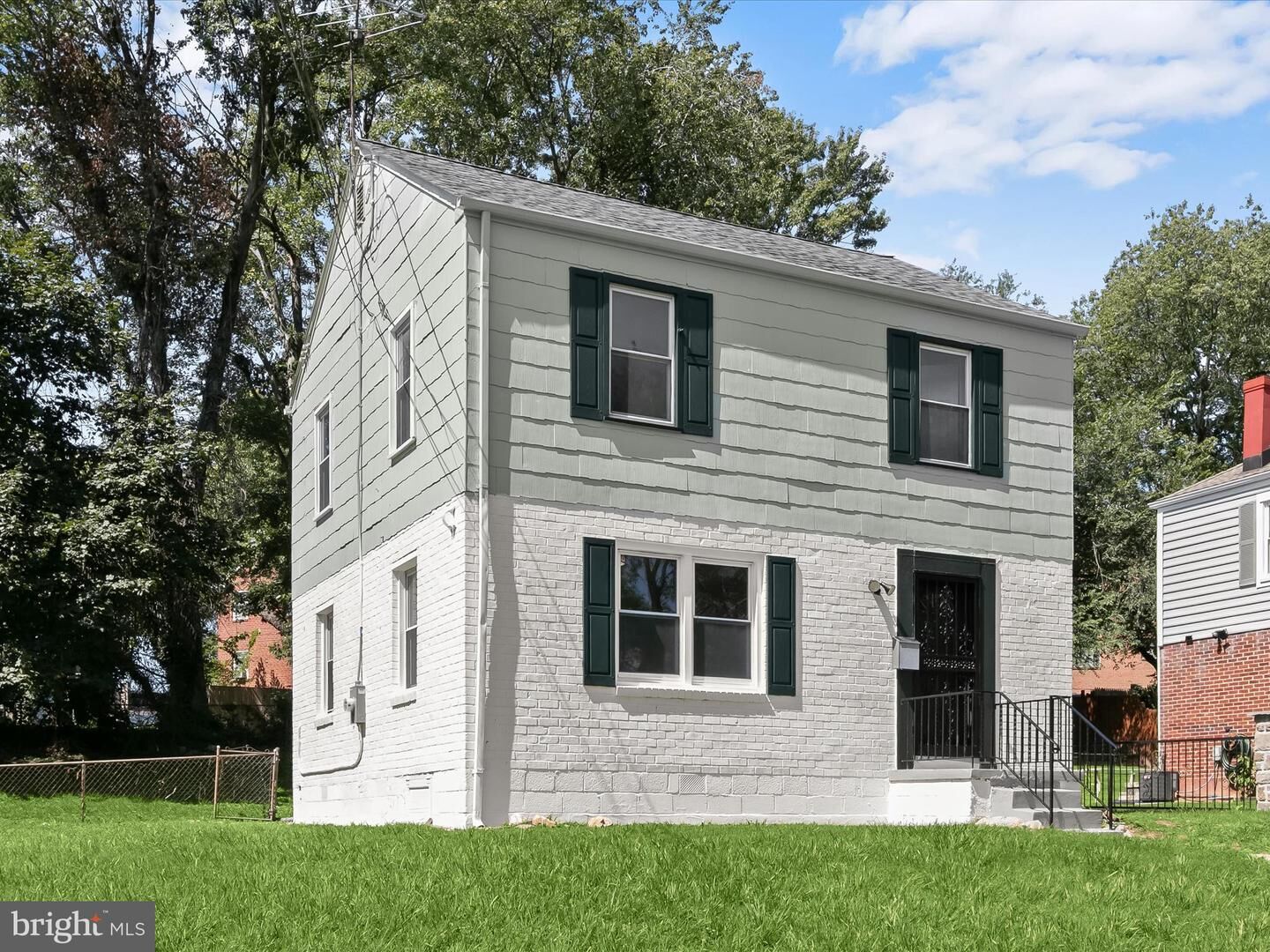 Property Photo:  6806 10th Avenue  MD 20912 