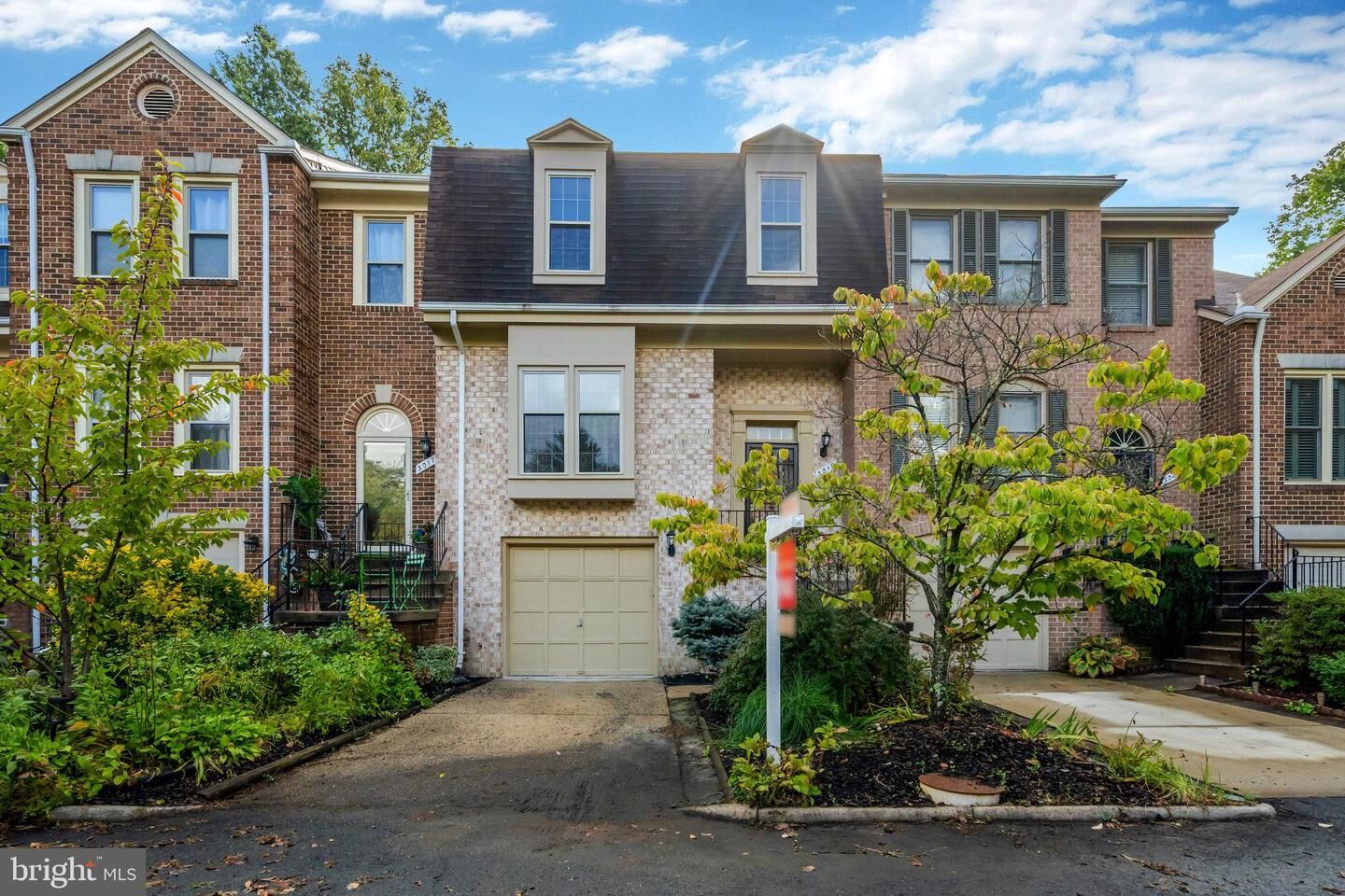 Property Photo:  3019 Oakton Meadows Court  VA 22124 