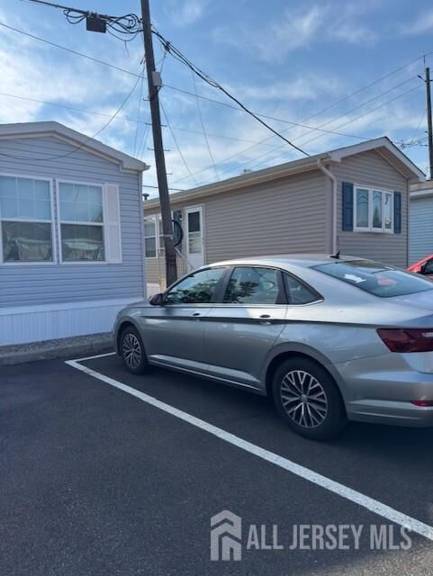 Property Photo:  852 N US Hwy 1 N N  NJ 08817 