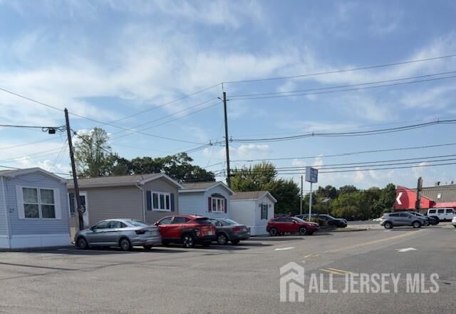 Property Photo: 852 N US Hwy 1 N N NJ 08817