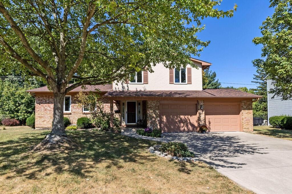 Property Photo: 190 Bellefield Avenue OH 43081