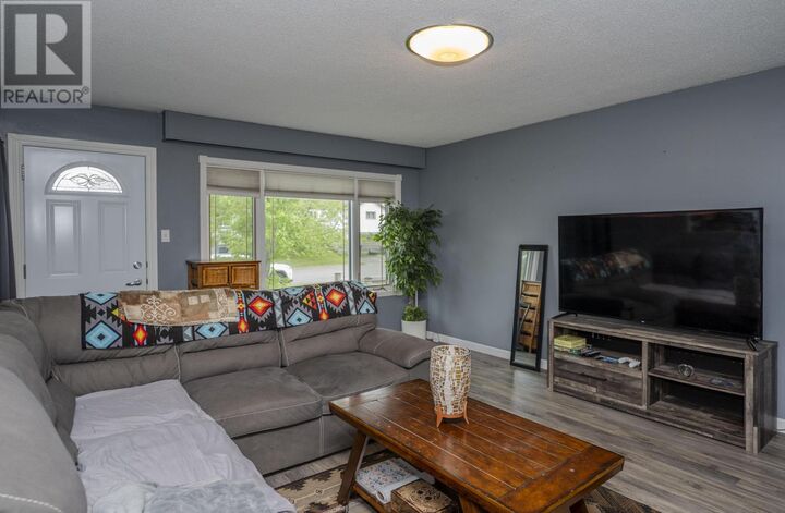 Photo de la propriété:  570 Leslie Ave  ON P7A 1Z5 