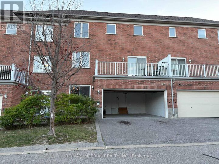 Property Photo: 90 Leitchcroft Crescent ON L3T 1W1