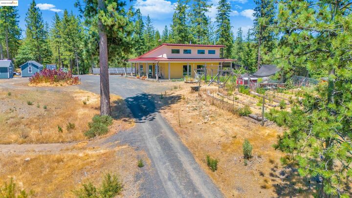 Property Photo: 9935 Jackass Creek Rd CA 95321