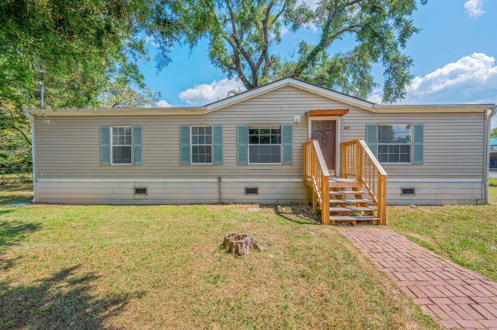 Property Photo:  189 Benjamin Street  FL 32536 