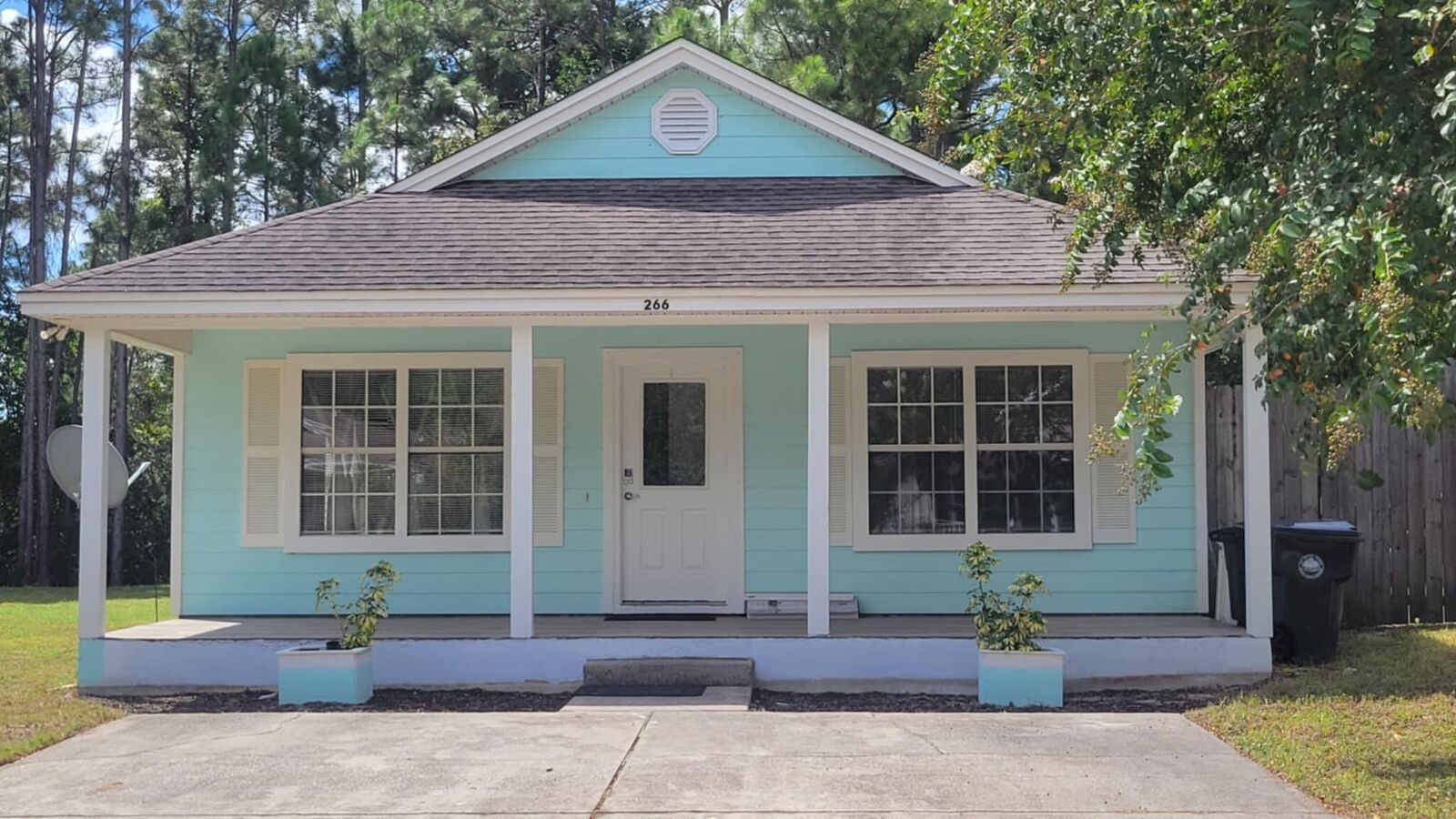 Property Photo:  266 Hunters Rd Road  FL 32459 
